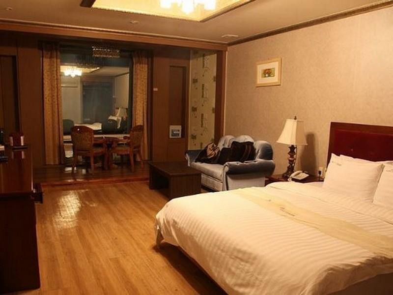 B&Beach Tourist Hotel 여수 외부 사진